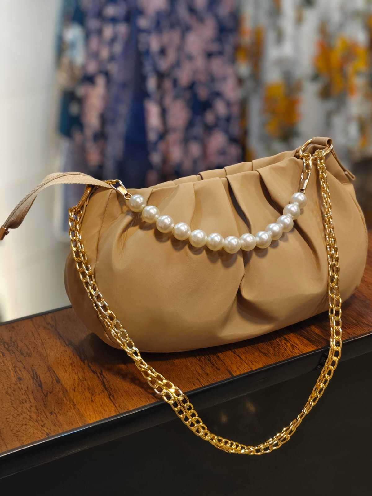 The Pearla Clutch